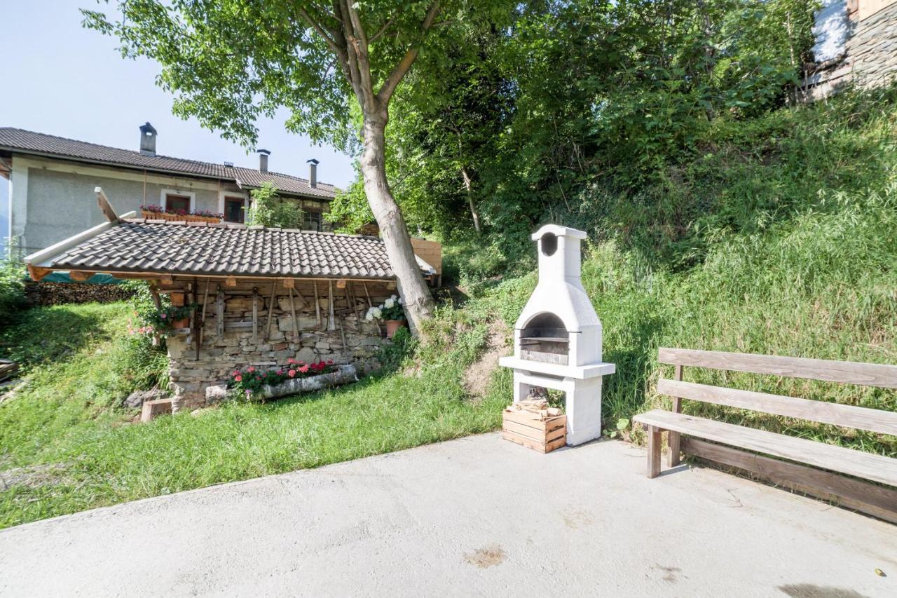 Innergasserhof Ferienwohnung Enzian San Martino In Passiria  Extérieur photo