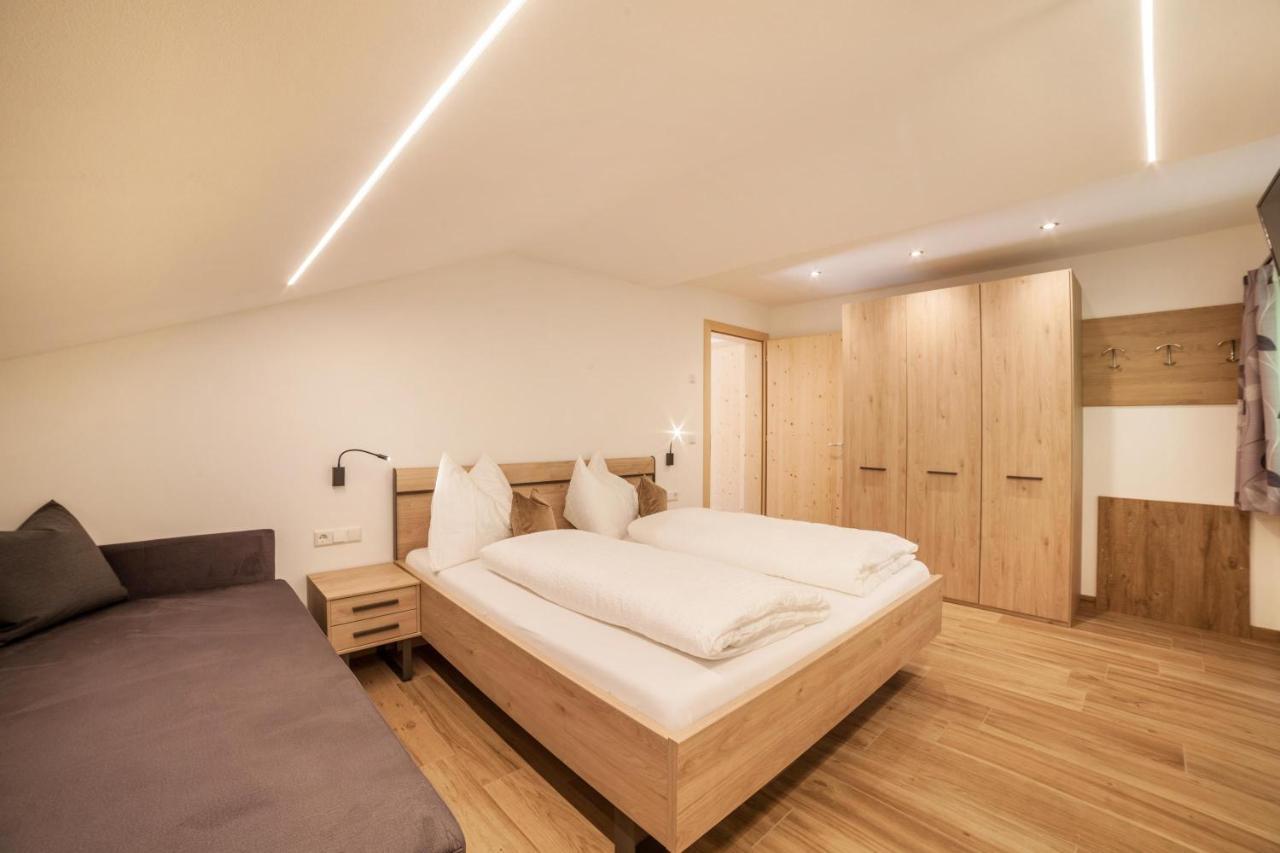 Innergasserhof Ferienwohnung Enzian San Martino In Passiria  Extérieur photo